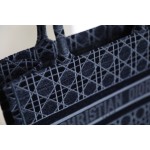 DIOR TOTE embroidered vine check blue