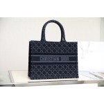 DIOR TOTE embroidered vine check blue