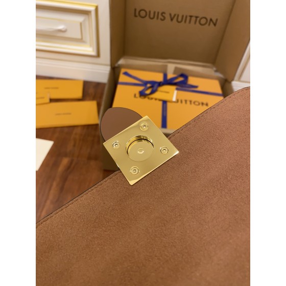 Louis Vuitton M168950