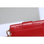 Montaigne red 𝙢𝙞𝙣𝙞 box bag