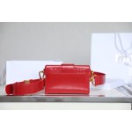 Montaigne red 𝙢𝙞𝙣𝙞 box bag