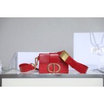 Montaigne red 𝙢𝙞𝙣𝙞 box bag