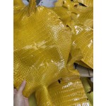 Hermès makes exclusive leather glossy American alligator:amber yellow