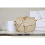 New beige ‼️ medium 𝙙𝙞𝙤𝙧 𝙗𝙤𝙗𝙗𝙗𝙮