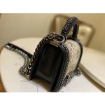 𝗖𝗵𝗮𝗻𝗲𝗹𝗟𝗲𝗯𝗼𝘆 Imported python skin with the latest heavy metal handle bag in lambskin