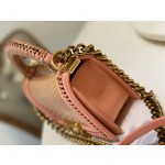 𝗖𝗵𝗮𝗻𝗲𝗹𝗟𝗲𝗯𝗼𝘆 Imported python skin with the latest heavy metal handle bag in lambskin