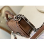 𝗖𝗵𝗮𝗻𝗲𝗹𝗟𝗲𝗯𝗼𝘆 Imported python skin with the latest heavy metal handle bag in lambskin