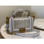 𝗖𝗵𝗮𝗻𝗲𝗹𝗟𝗲𝗯𝗼𝘆 Imported python skin with the latest heavy metal handle bag in lambskin