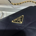 Prada medieval satchel 🎉🎉🎉 1BD622