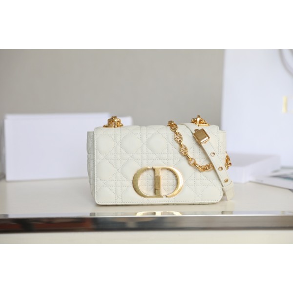 [DlOR CARO] White soft cow leather rattan check pattern