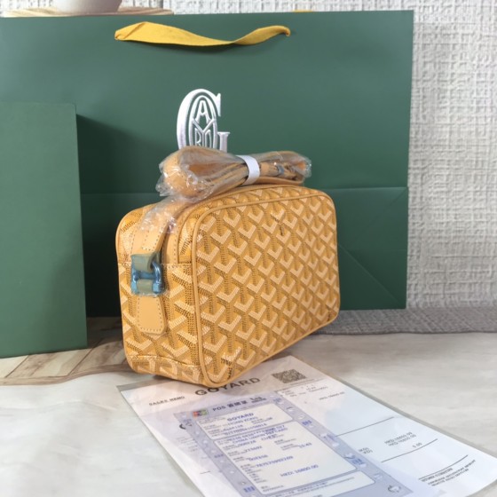 GOYARD Crossbody Camera Bag W26