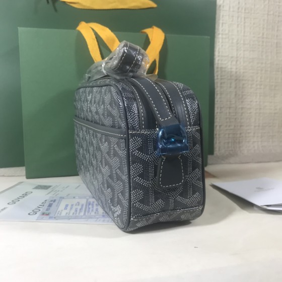 GOYARD Crossbody Camera Bag W26