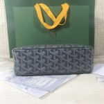 GOYARD Crossbody Camera Bag W26