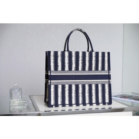 DIOR TOTE striped shopping bag
