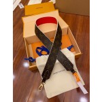 Louis Vuitton exclusive debut model: J02287