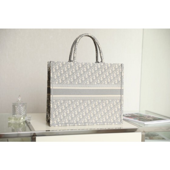 DIOR TOTE old flower pattern