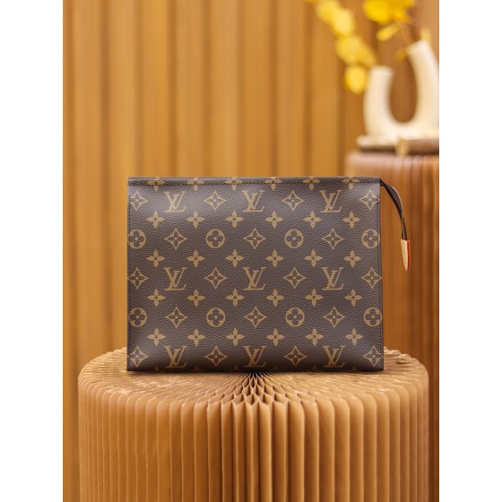 Louis Vuitton ➋➏ toiletry bag 𝙈47542