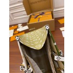 Louis Vuitton exclusive starting model: M44573