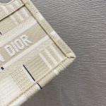 Mini Apricot Stripes  Tote's latest stripes collection