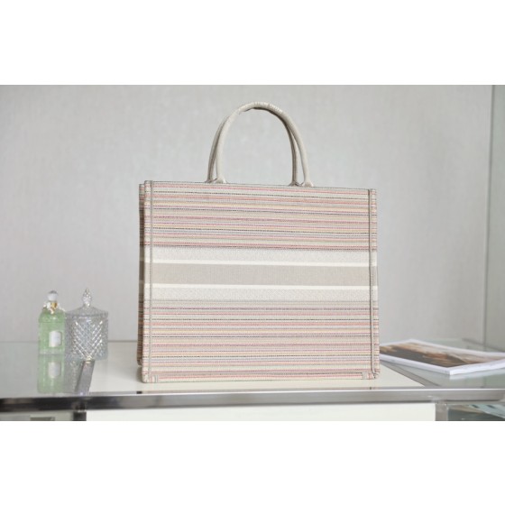DIOR TOTE Multi-color stripes