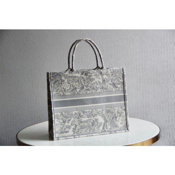 DIOR TOTE Grey Tiger
