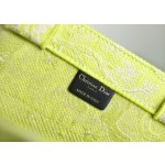 DIOR TOTE Fluorescent green embroidery