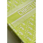 DIOR TOTE Oblique Fluorescent Green