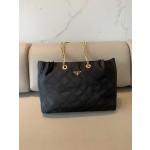 Prada Extra Large Antique Bag 🎉🎉 1BD629