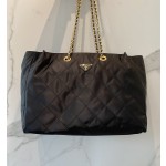 Prada Extra Large Antique Bag 🎉🎉 1BD629