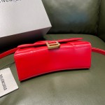 BALENCIAGA 𝐇𝐨𝐮𝐫𝐠𝐥𝐚𝐬𝐬 𝐗𝐒 The hourglass bag of the fashion world