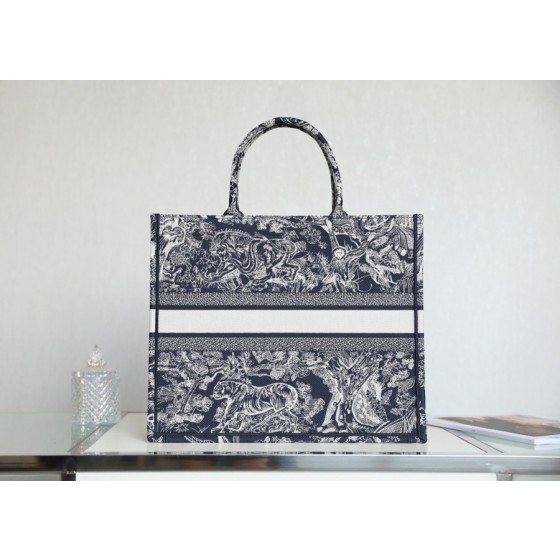 DIOR TOTE blue embroidery