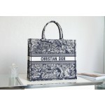 DIOR TOTE blue embroidery