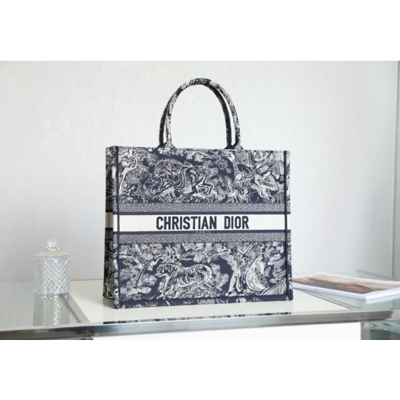 DIOR TOTE blue embroidery