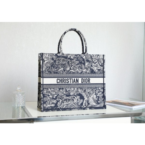 DIOR TOTE blue embroidery