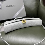 BALENCIAGA 𝐇𝐨𝐮𝐫𝐠𝐥𝐚𝐬𝐬 𝐏𝐥𝐮𝐬 Hourglass bag