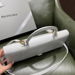 BALENCIAGA 𝐇𝐨𝐮𝐫𝐠𝐥𝐚𝐬𝐬 𝐏𝐥𝐮𝐬 Hourglass bag