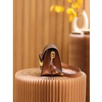 Louis Vuitton𝘿𝘼𝙐𝙋𝙃𝙄𝙉𝙀 Daphne M44580