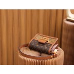 Louis Vuitton𝘿𝘼𝙐𝙋𝙃𝙄𝙉𝙀 Daphne M44580