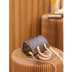 Louis Vuitton𝐍𝐀𝐍𝐎 𝐒𝐏𝐄𝐄𝐃𝐘 pillow bag series M61252