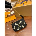 Louis Vuitton Mahjong bag M80732