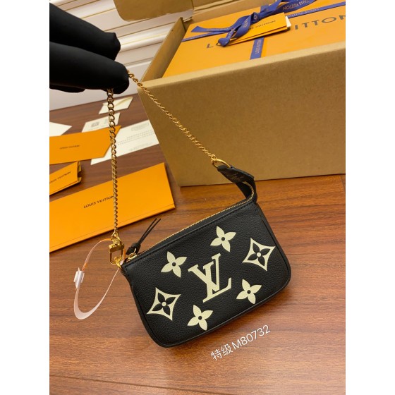Louis Vuitton Mahjong bag M80732