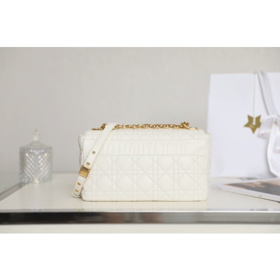 [DlOR CARO] White soft cow leather rattan check pattern