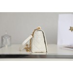 [DlOR CARO] White soft cow leather rattan check pattern