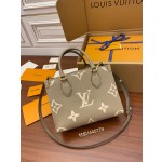 Louis Vuitton tote bag M45779