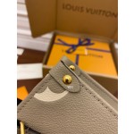 Louis Vuitton tote bag M45779