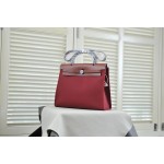herbag31 Hermes red outer seam preferred for entry