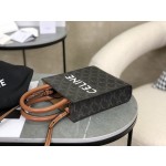 CELINE 𝐌𝐢𝐧𝐢𝐓𝐨𝐭𝐞 Model: 194372