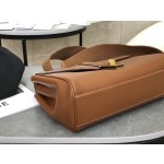 CELINE 𝗠𝗜𝗡𝗜𝗦𝗢𝗙𝗧𝟭𝟲 Model: 10L353