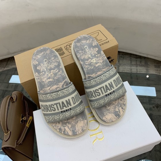 Dior vintage embroidered slippers