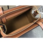 CELINE 𝗖𝗔𝗕𝗔𝗔𝗦𝗗⻼𝗙𝗥𝗔𝗡𝗖⻼⻼ "Bento Bag" Model: 191992